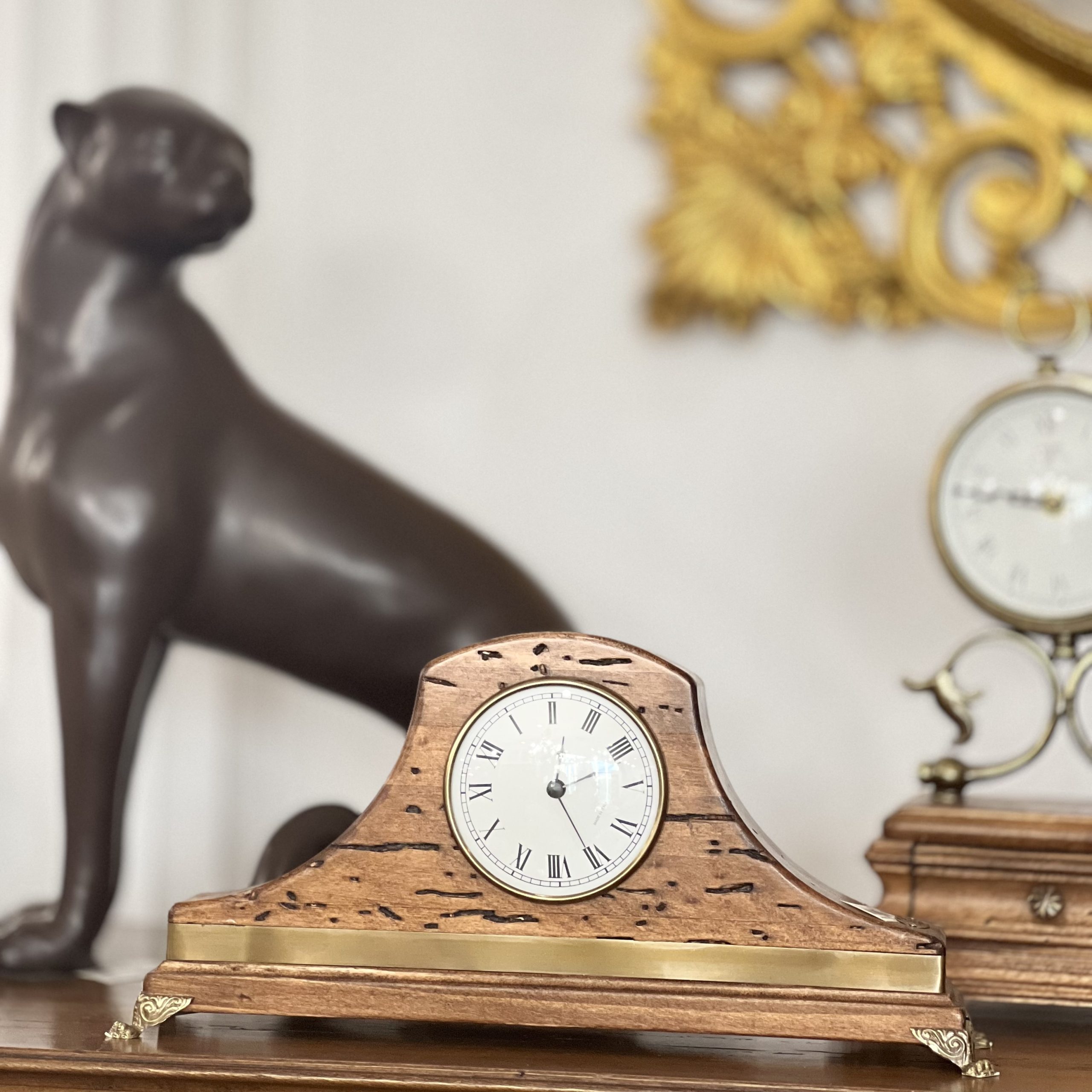 Часы настольные 36 см 1