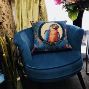 Подушка Попугай 45х45 см,  гобелен