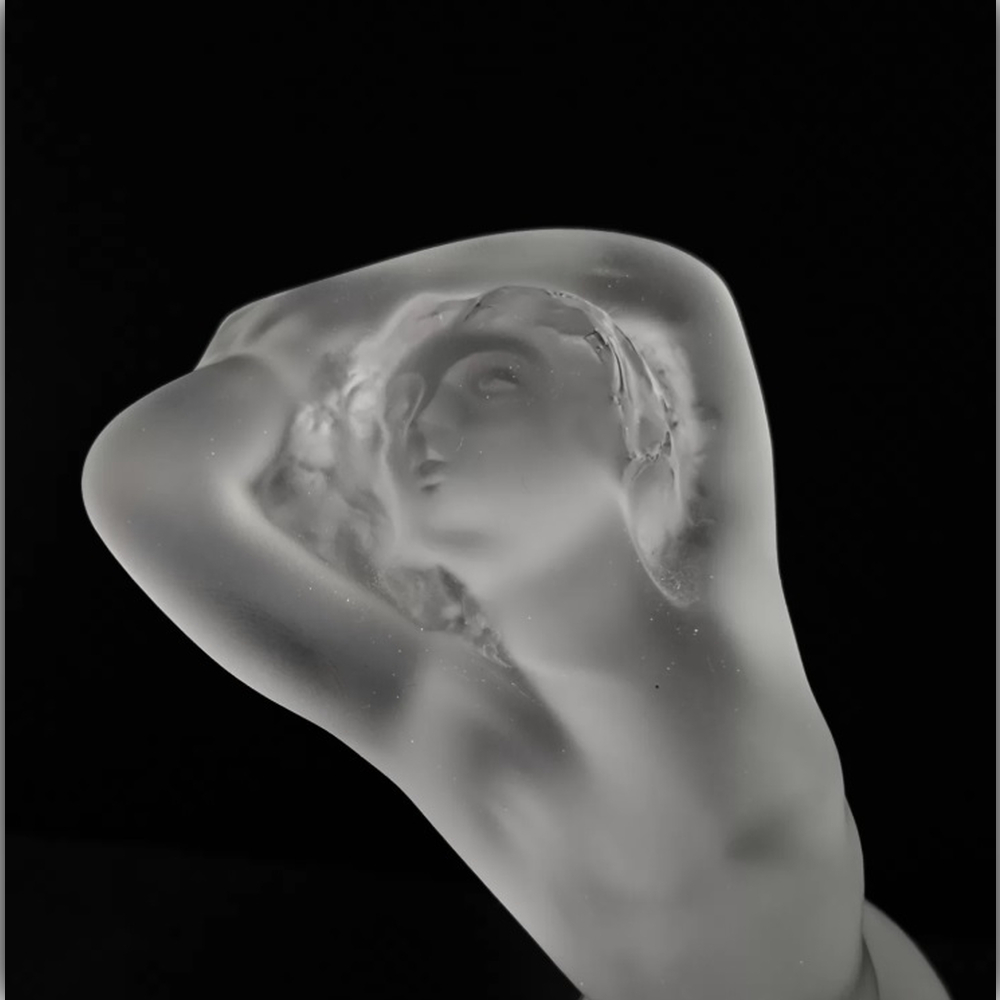 Статуэтка Танцовщица с поднятыми руками Lalique 2
